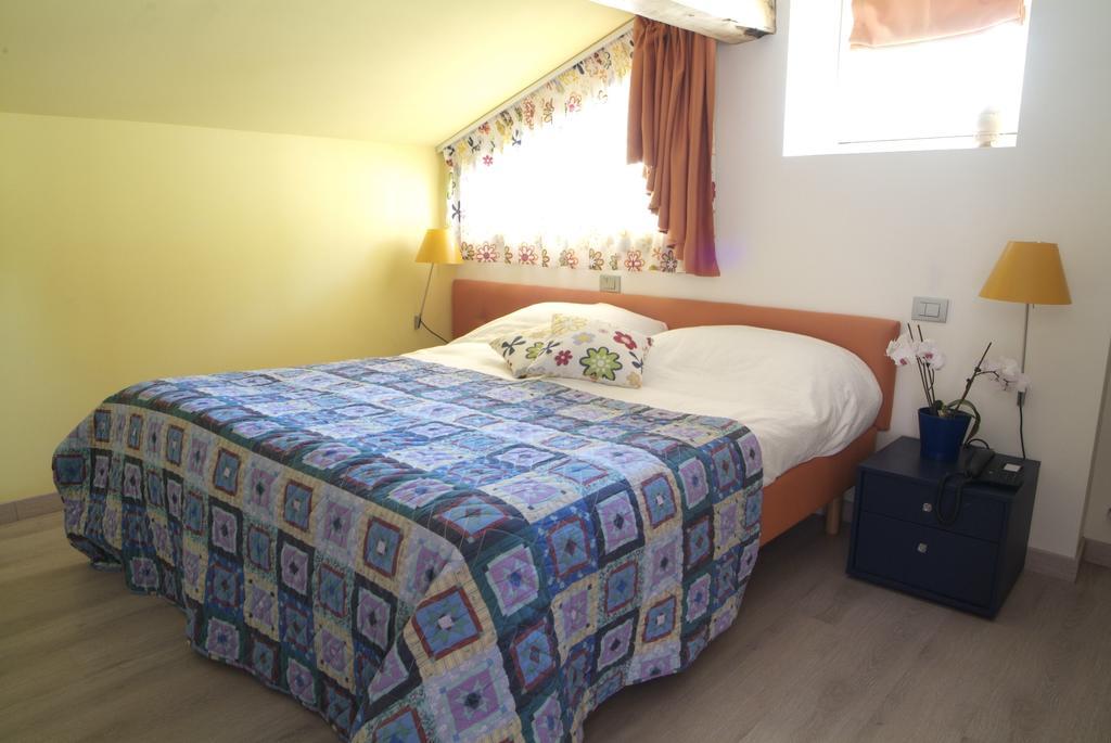 Chambres D'Hotes Nuits De Reve Roisan Zewnętrze zdjęcie